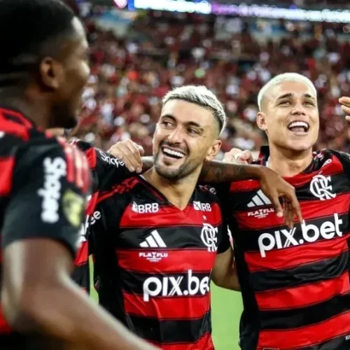 Pixbet volta ao jogo: Justiça libera operações da patrocinadora do Flamengo após liminar favorável