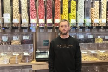 De olho em franqueados experientes, Divina Terra inaugura unidade em Farroupilha (RS) com troca de bandeira no segmento saudável