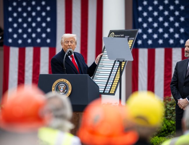 Suprema Corte dos EUA anula aumento de tarifas determinado por Trump