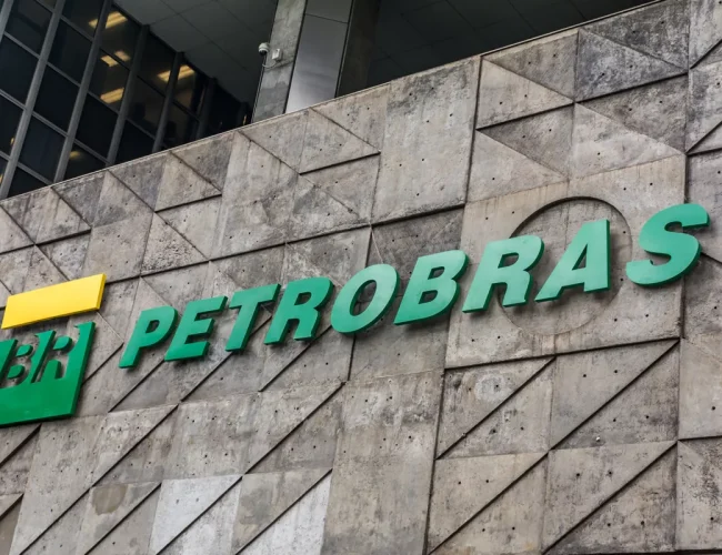 Lucro estrondoso: Petrobras fecha 2025 com R$ 110,1 bilhões no caixa