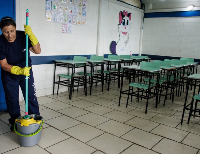 “Retorno às aulas: Pelotas reabre suas 93 escolas municipais após surto de virose”