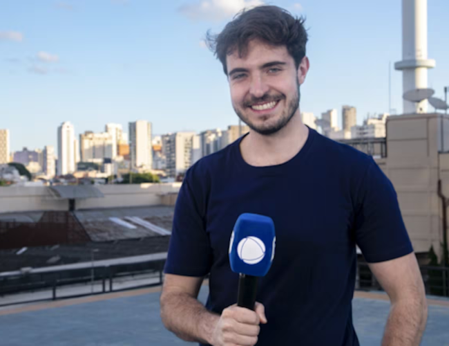 RECORD renova contrato com João Augusto Liberato e anuncia novo quadro no Domingo Espetacular