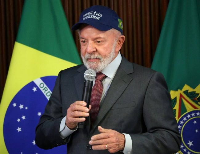 Kalil garante liberdade total a Lula na campanha após intervenção médica
