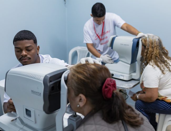 Redução na fila de espera traz alívio, mas 58 mil pacientes seguem à espera de consultas oftalmológicas e ortopédicas no RS