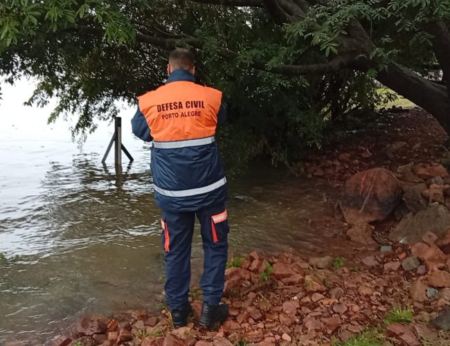 Nível do Guaíba diminui e se afasta da marca de alerta em Porto Alegre